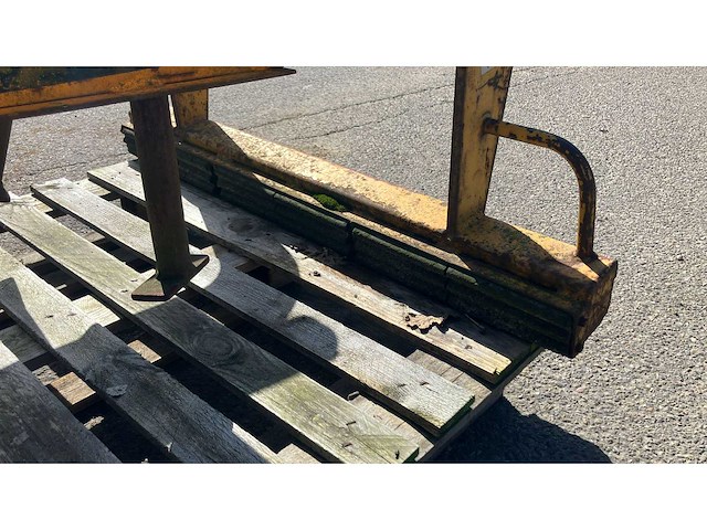 1990 bsv 40300 kalkzandsteen klem - afbeelding 3 van  5