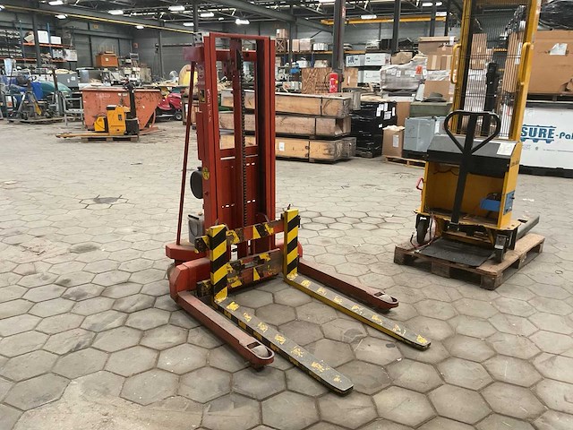 1990 bt st1000b/6 stapelaar - afbeelding 2 van  7
