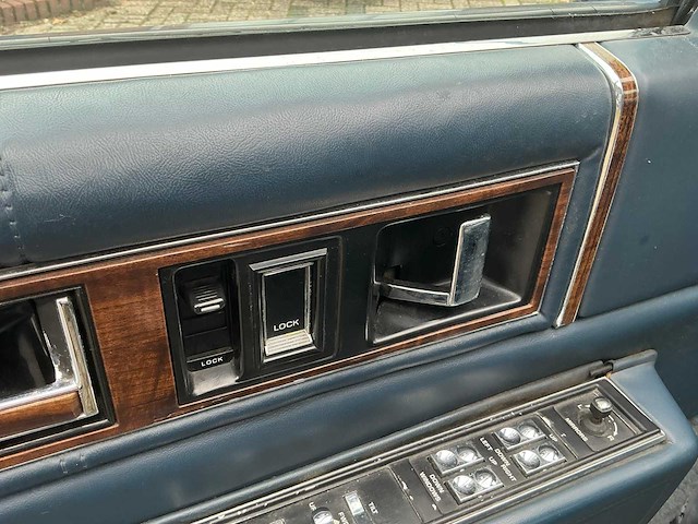 1990 cadillac sedan de ville 4.5 v8 personenauto - afbeelding 6 van  46