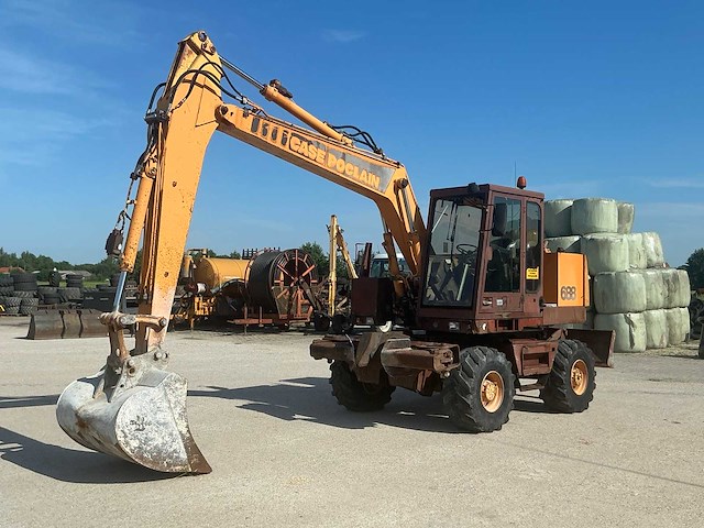 1990 case 688-p banden graafmachine - afbeelding 23 van  38