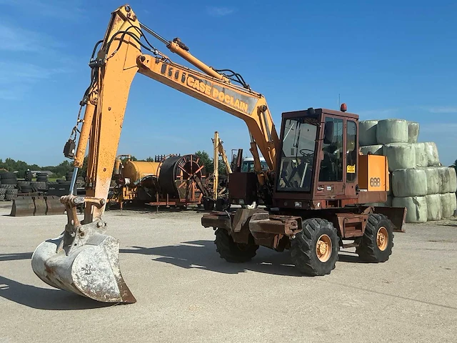 1990 case 688-p banden graafmachine - afbeelding 1 van  38