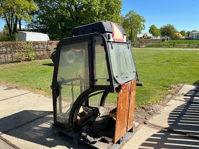1990 case ih 2130 - vierwielaangedreven landbouwtractor - afbeelding 24 van  35