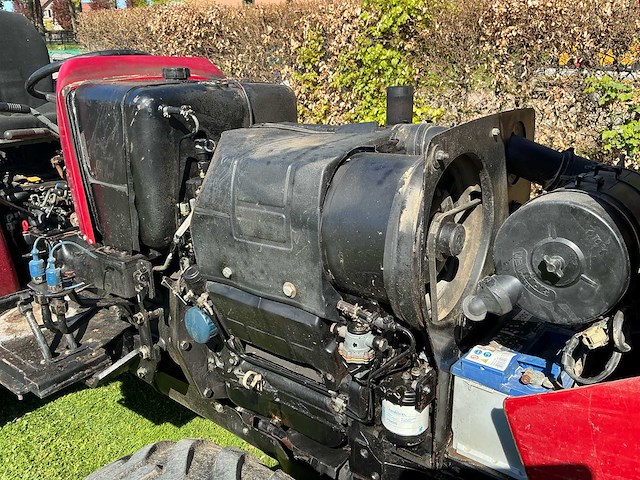 1990 case ih 2130 - vierwielaangedreven landbouwtractor - afbeelding 32 van  35