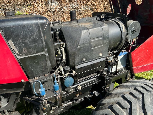 1990 case ih 2130 - vierwielaangedreven landbouwtractor - afbeelding 33 van  35