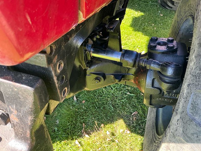 1990 case ih 2130 - vierwielaangedreven landbouwtractor - afbeelding 2 van  26
