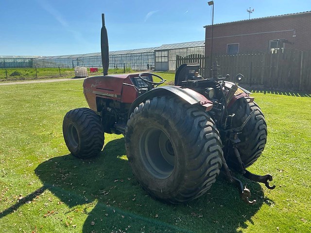 1990 case ih 2130 - vierwielaangedreven landbouwtractor - afbeelding 24 van  26