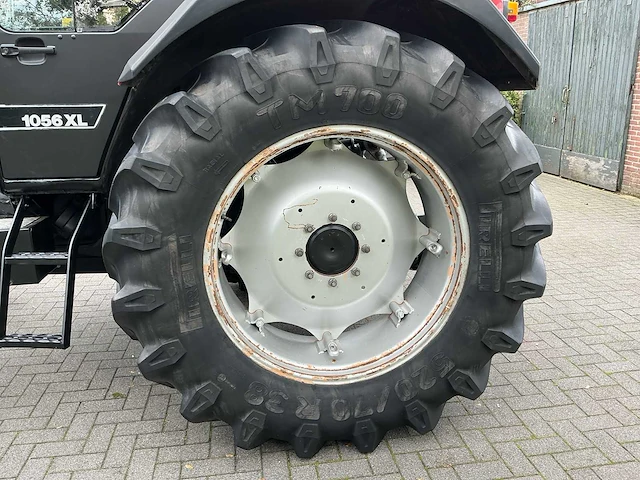 1990 case international 1056xl vierwielaangedreven landbouwtractor - afbeelding 13 van  70