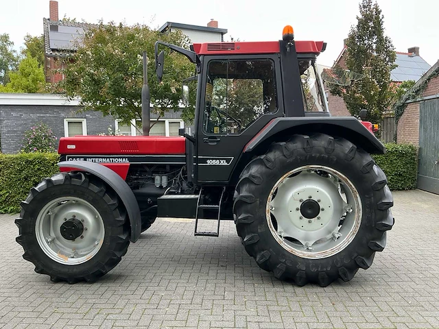 1990 case international 1056xl vierwielaangedreven landbouwtractor - afbeelding 2 van  70