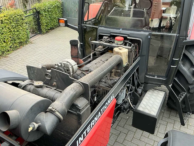 1990 case international 1056xl vierwielaangedreven landbouwtractor - afbeelding 35 van  70