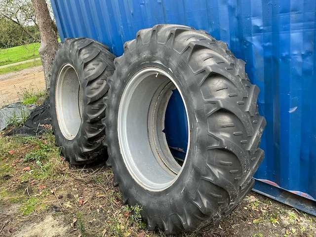 1990 case international 1056xl vierwielaangedreven landbouwtractor - afbeelding 63 van  70