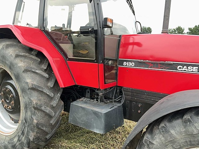 1990 case international 5130 vierwielaangedreven landbouwtractor - afbeelding 6 van  28