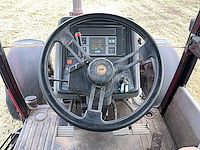 1990 case international 5130 vierwielaangedreven landbouwtractor - afbeelding 21 van  28