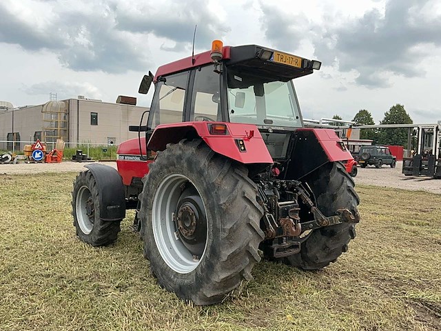 1990 case international 5130 vierwielaangedreven landbouwtractor - afbeelding 26 van  28