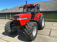 1990 case international 5130 vierwielaangedreven landbouwtractor - afbeelding 1 van  18