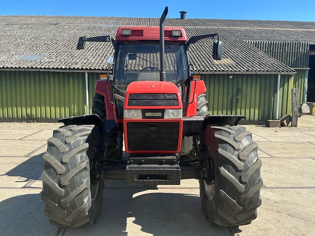 1990 case international 5130 vierwielaangedreven landbouwtractor - afbeelding 8 van  18