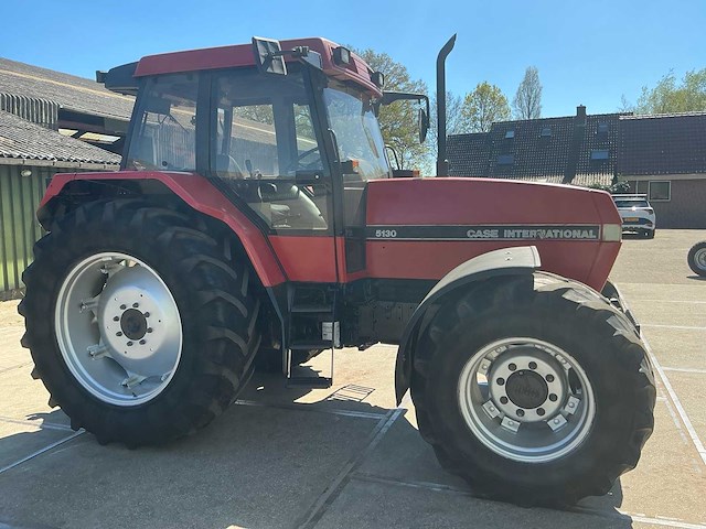 1990 case international 5130 vierwielaangedreven landbouwtractor - afbeelding 14 van  18