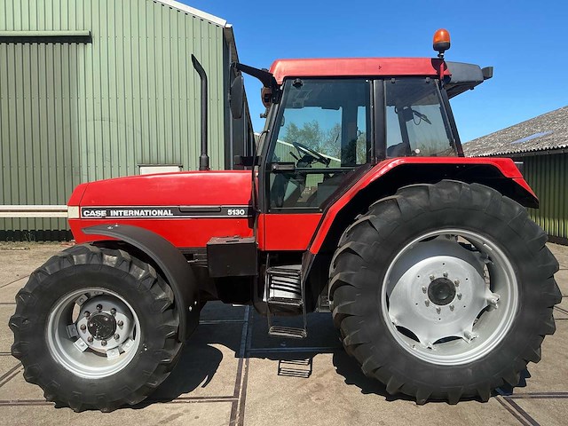 1990 case international 5130 vierwielaangedreven landbouwtractor - afbeelding 15 van  18