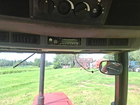 1990 case international 5130 vierwielaangedreven landbouwtractor - afbeelding 2 van  3