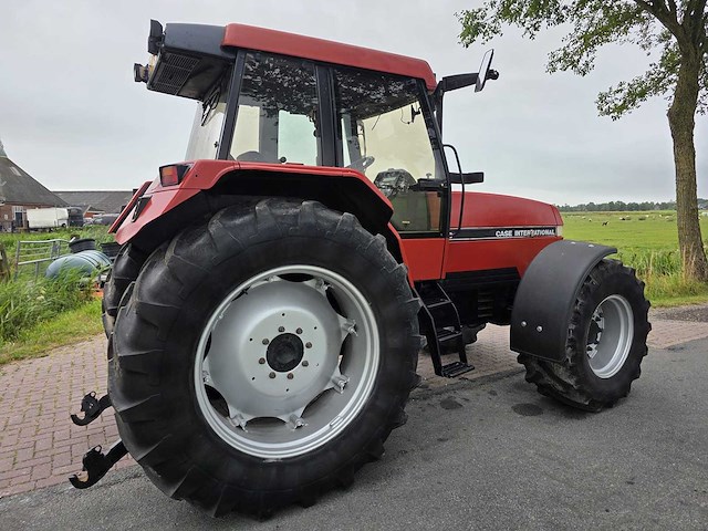 1990 case international 5130 vierwielaangedreven landbouwtractor - afbeelding 5 van  6