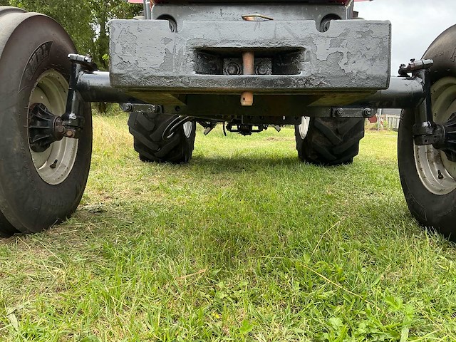 1990 case international 844xl vierwielaangedreven landbouwtractor - afbeelding 4 van  46