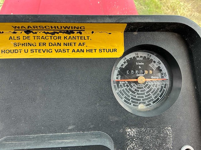1990 case international 844xl vierwielaangedreven landbouwtractor - afbeelding 33 van  46
