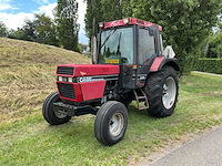1990 case international 844xl vierwielaangedreven landbouwtractor - afbeelding 1 van  25