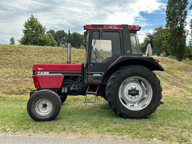 1990 case international 844xl vierwielaangedreven landbouwtractor - afbeelding 4 van  25