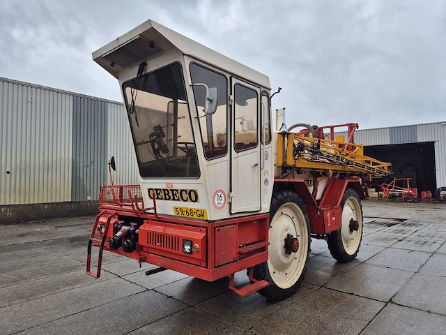 1990 cebeco zelf rijdende landbouwspuit - afbeelding 1 van  8