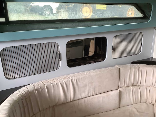 1990 century grand shadow grande 33 motorjacht - afbeelding 2 van  16