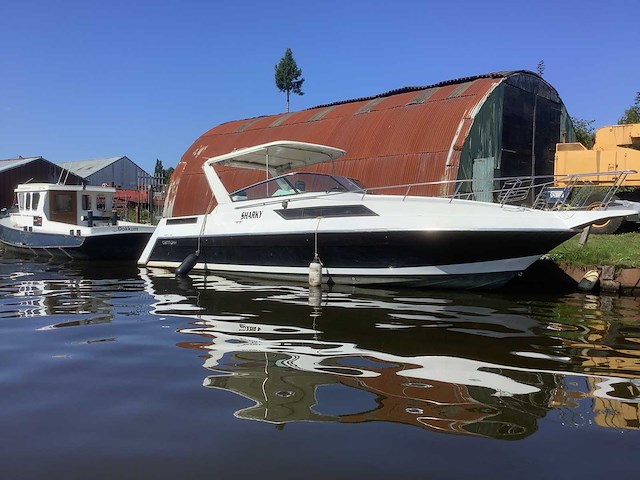 1990 century grand shadow grande 33 motorjacht - afbeelding 7 van  16
