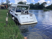 1990 century grand shadow grande 33 motorjacht - afbeelding 11 van  16