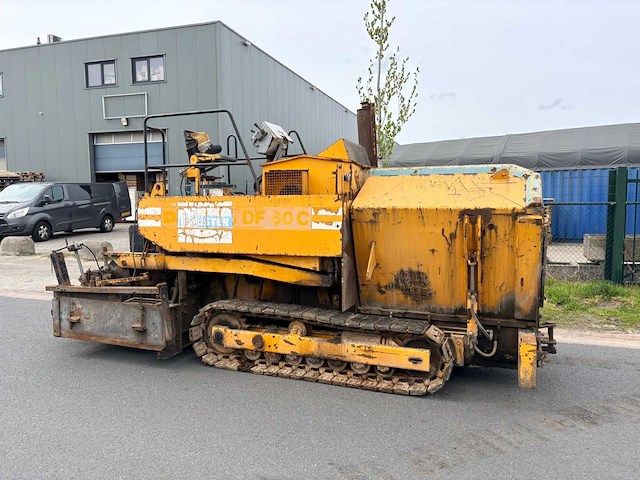1990 demag df60c asfalteermachine - afbeelding 15 van  15