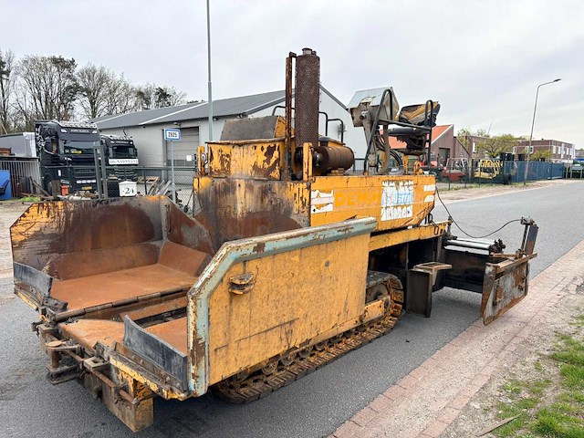 1990 demag df60c asfalteermachine - afbeelding 1 van  15