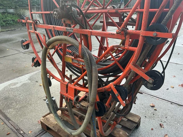 1990 douven drainage-reinigingsmachine / drainagespuit met slanghaspel en aftakasaandrijving - afbeelding 5 van  7