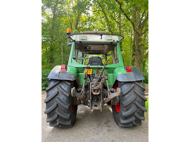1990 fendt 275 s vierwielaangedreven landbouwtractor - afbeelding 6 van  11