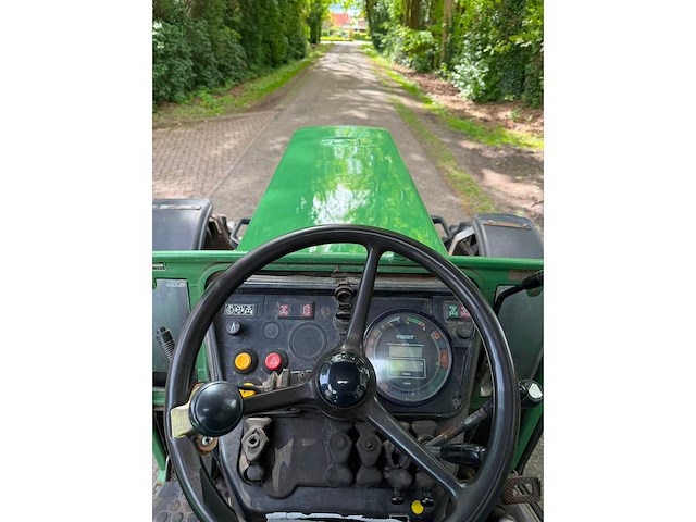 1990 fendt 275 s vierwielaangedreven landbouwtractor - afbeelding 10 van  10