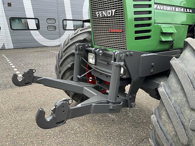 1990 fendt favorit 614lsa turbomatic e vierwielaangedreven landbouwtractor - afbeelding 8 van  43