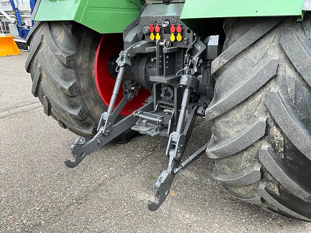 1990 fendt favorit 614lsa turbomatic e vierwielaangedreven landbouwtractor - afbeelding 14 van  43