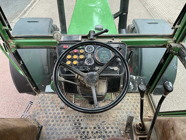 1990 fendt favorit 614lsa turbomatic e vierwielaangedreven landbouwtractor - afbeelding 24 van  43