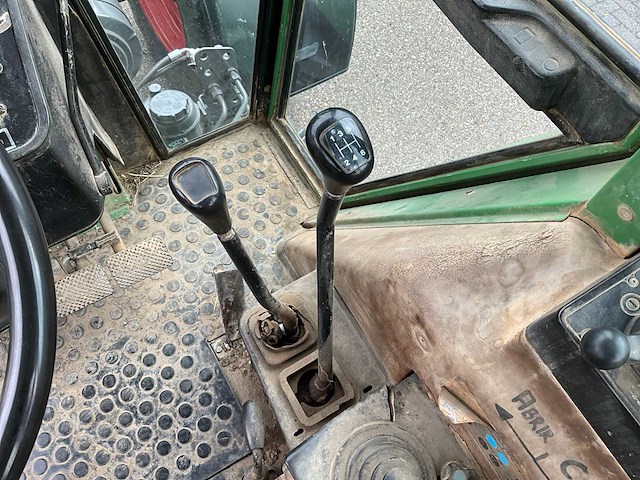 1990 fendt favorit 614lsa turbomatic e vierwielaangedreven landbouwtractor - afbeelding 29 van  43