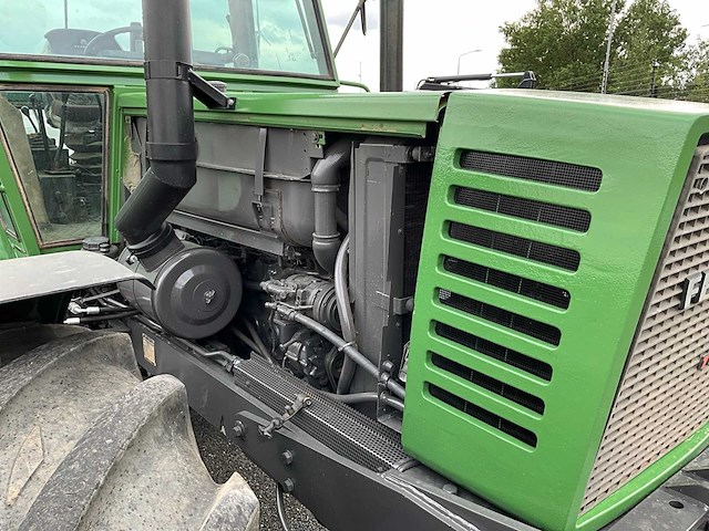 1990 fendt favorit 614lsa turbomatic e vierwielaangedreven landbouwtractor - afbeelding 35 van  43