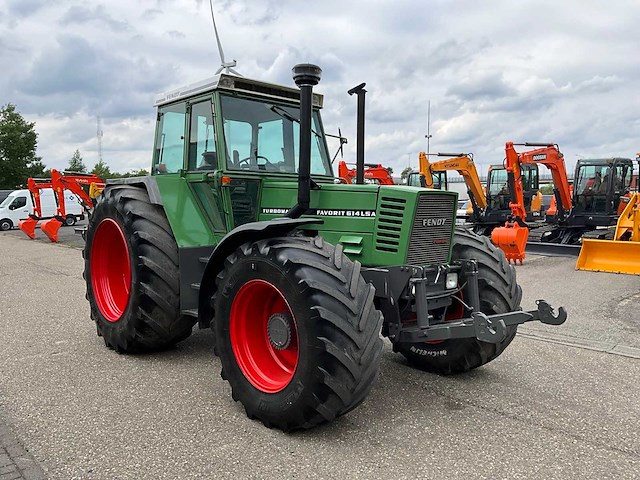 1990 fendt favorit 614lsa turbomatic e vierwielaangedreven landbouwtractor - afbeelding 41 van  43