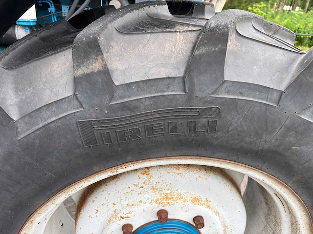 1990 ford 6410 gen iii - vierwielaangedreven landbouwtractor - afbeelding 3 van  16