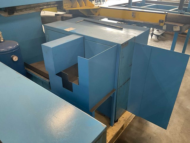 1990 honess hpc 250 cncsp ponsmachine - afbeelding 30 van  38