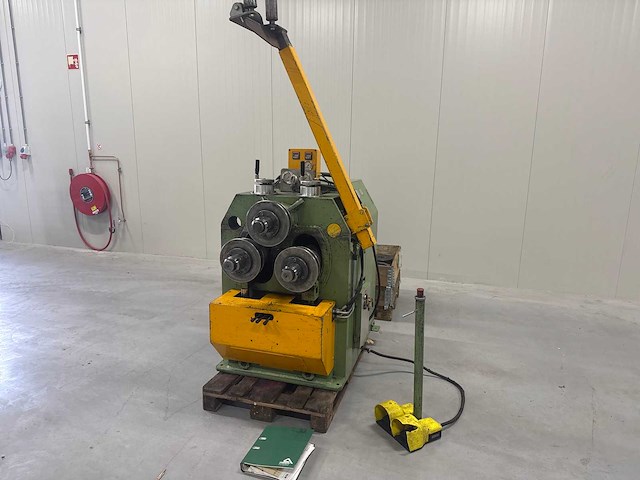 1990 imcar cph 80 profielbuigmachine - afbeelding 1 van  9