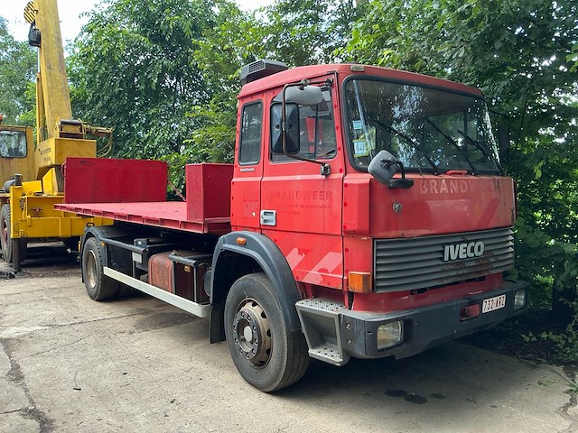 1990 iveco c3 vrachtwagen (opbrengst kika) - afbeelding 26 van  38