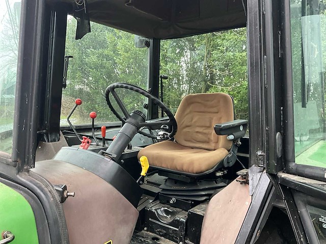 1990 john deere 2650 vierwielaangedreven landbouwtractor - afbeelding 19 van  35