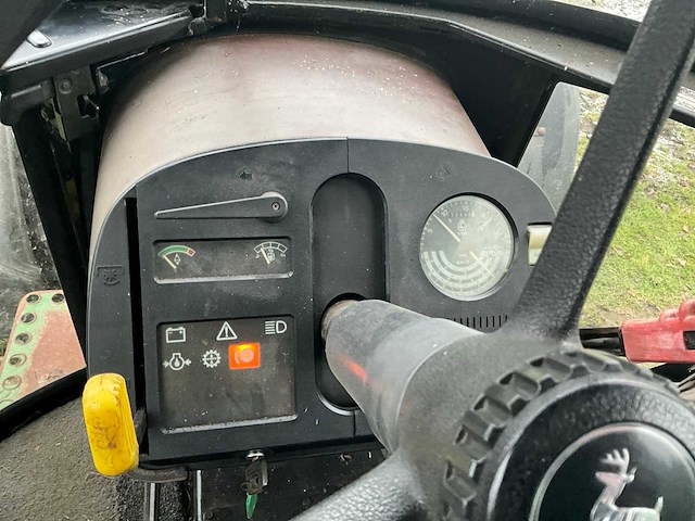 1990 john deere 2650 vierwielaangedreven landbouwtractor - afbeelding 22 van  35