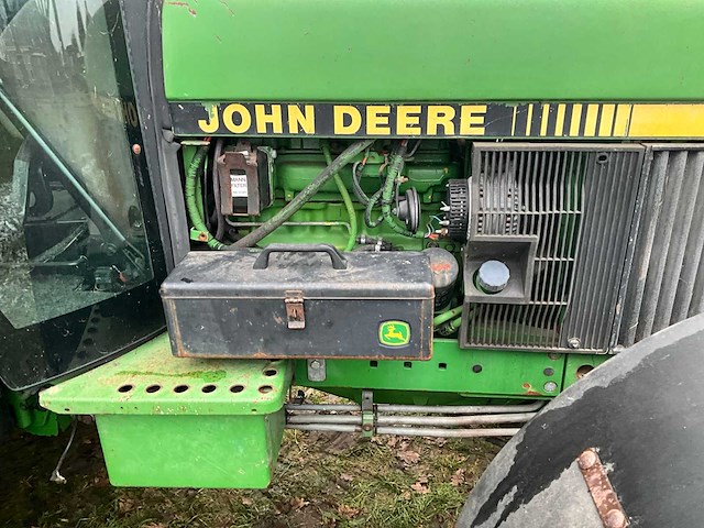 1990 john deere 2650 vierwielaangedreven landbouwtractor - afbeelding 16 van  34