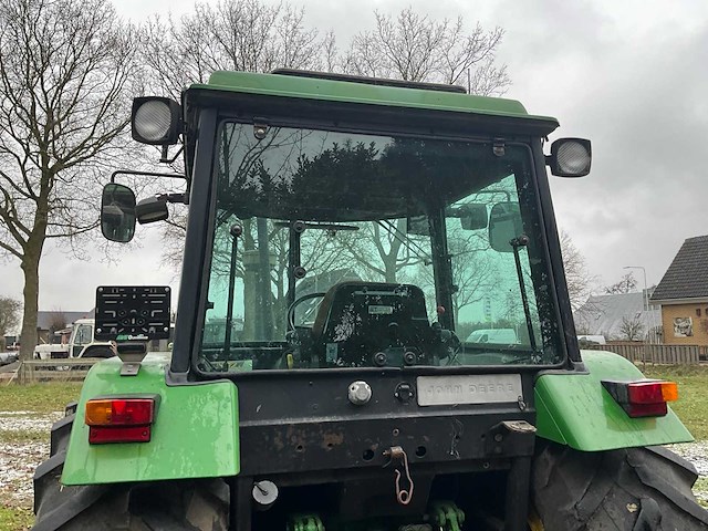 1990 john deere 2650 vierwielaangedreven landbouwtractor - afbeelding 19 van  34
